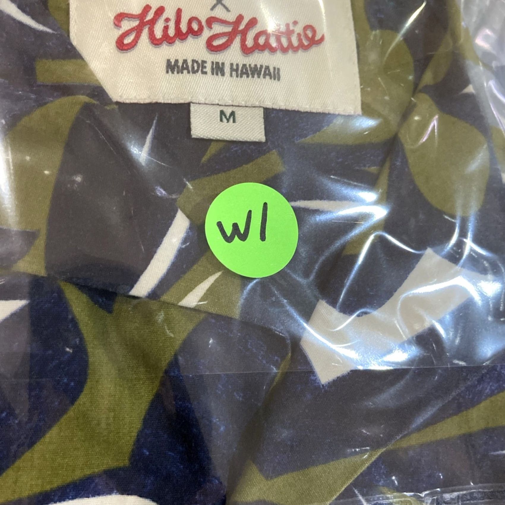 Hilo Hattie VINTAGE Hilo Hattie x Trader Joes Collab Hawaiian Camp Shirt M Floral 70s Pattern Men Short Sleeve Blue Floral Shirt M Mens Size US M / EU 48-50 / 2 - 6 Thumbnail