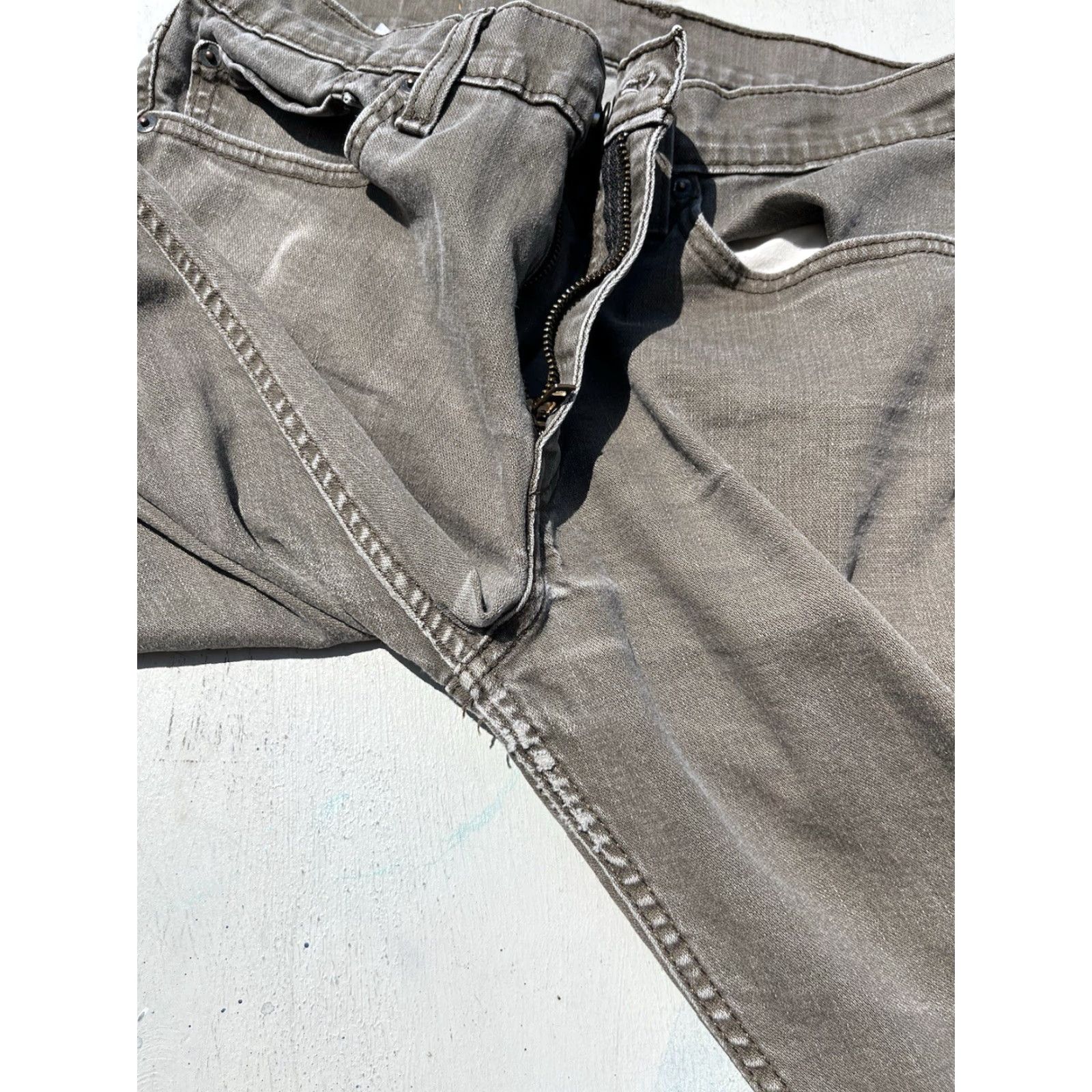 Levi's Levi's 511 Jeans Slim Green 34x34 Men Regular Denim Zip Button Mid Rise 5-Pocket Distressed No Vintage No Size US 34 / EU 50 - 7 Thumbnail