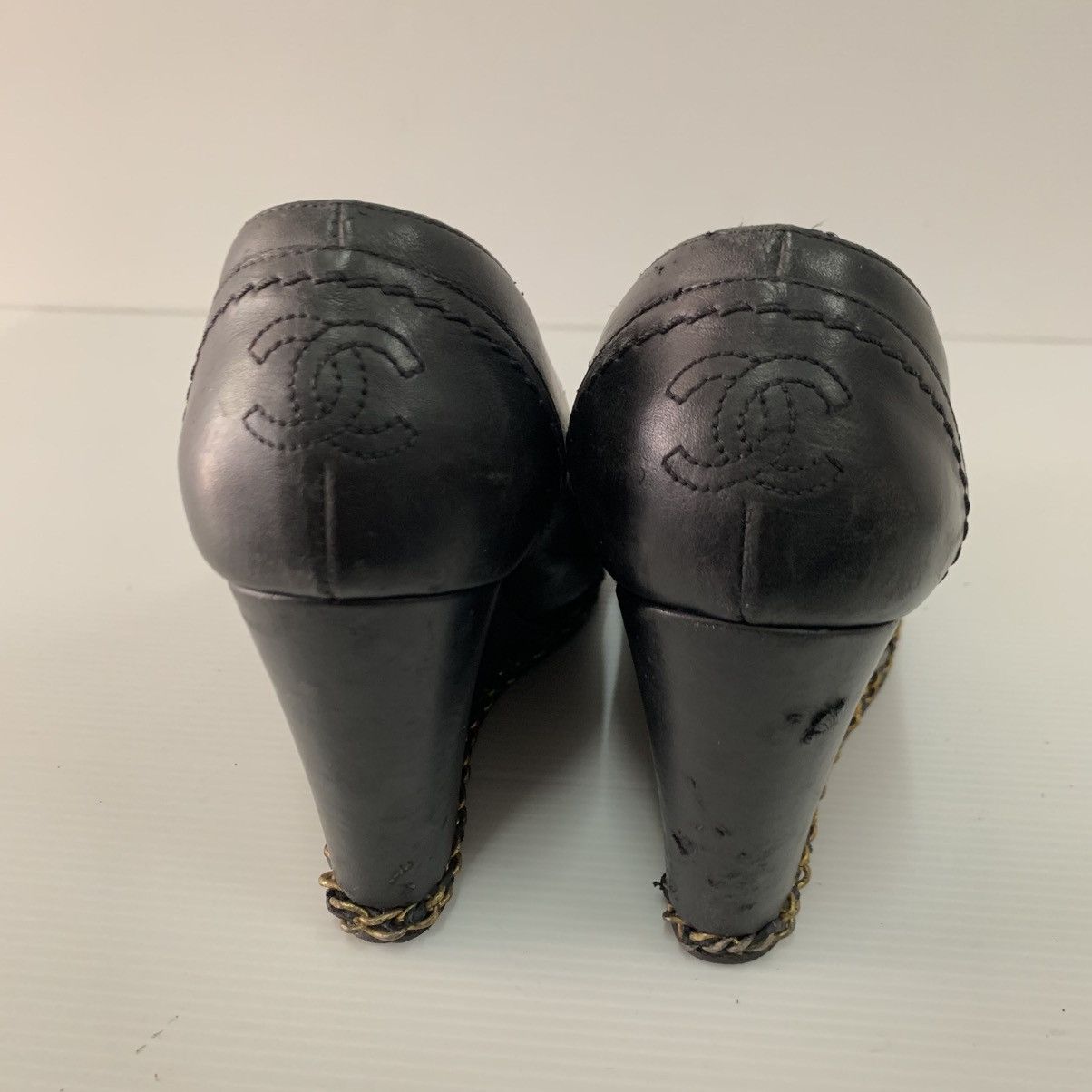 Chanel Chanel Black Leather Wedges Shoes Size US 7.5 / IT 37.5 - 9 Thumbnail