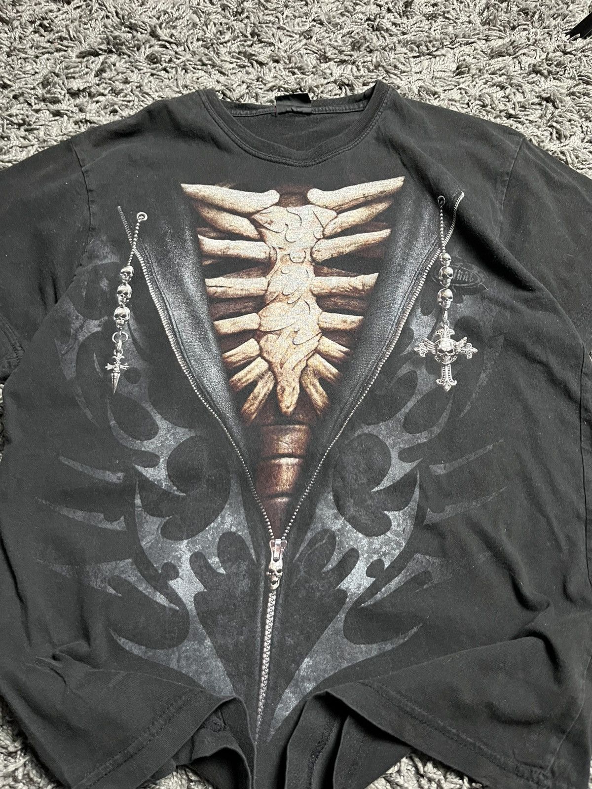 Band Tees Spiral Direct "Unzipped" Skeleton Rib Cage Goth Te Size US M / EU 48-50 / 2 - 3 Thumbnail