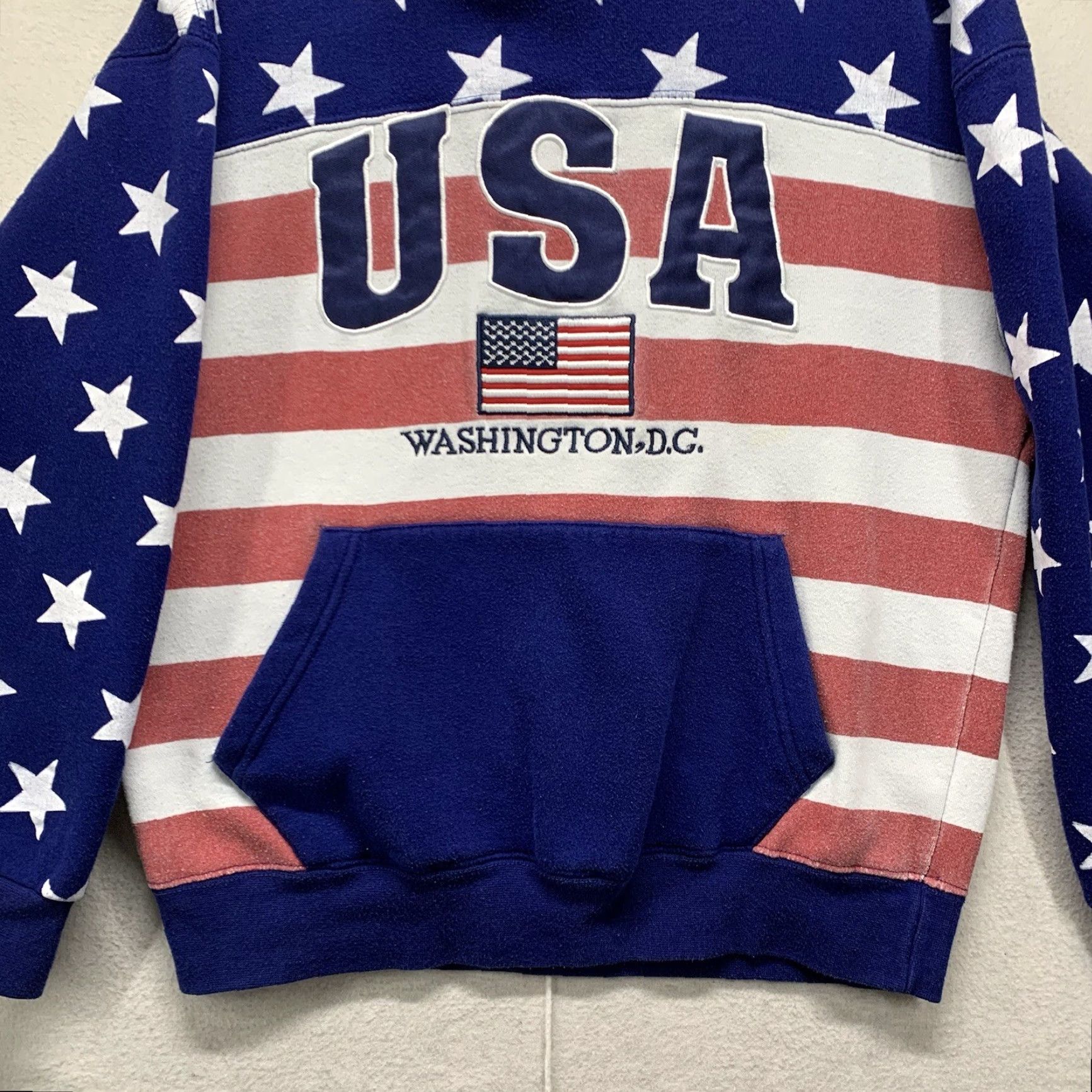 Vintage VINTAGE 90s Hoodie USA Flag Allover Print Joe’s Medium Mens Cotton Blend Fleece Pullover 80s 90s Graphic Size US M / EU 48-50 / 2 - 4 Thumbnail