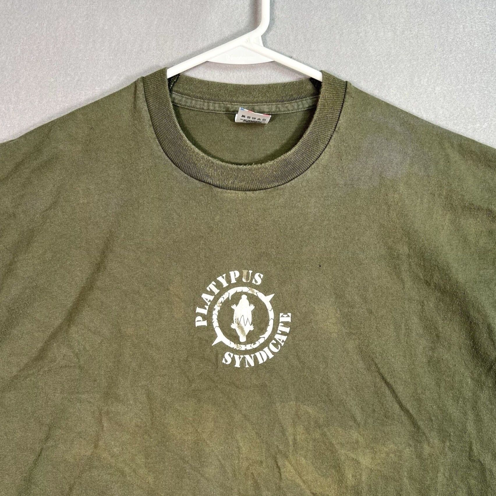 Fruit Of The Loom VINTAGE Fruit of the Loom 90s Platypus Syndicate Graphic Tee Adult XL Men Green Cotton 1990s Sportswear/Beach T-Shirt Mens Size US XL / EU 56 / 4 - 5 Thumbnail