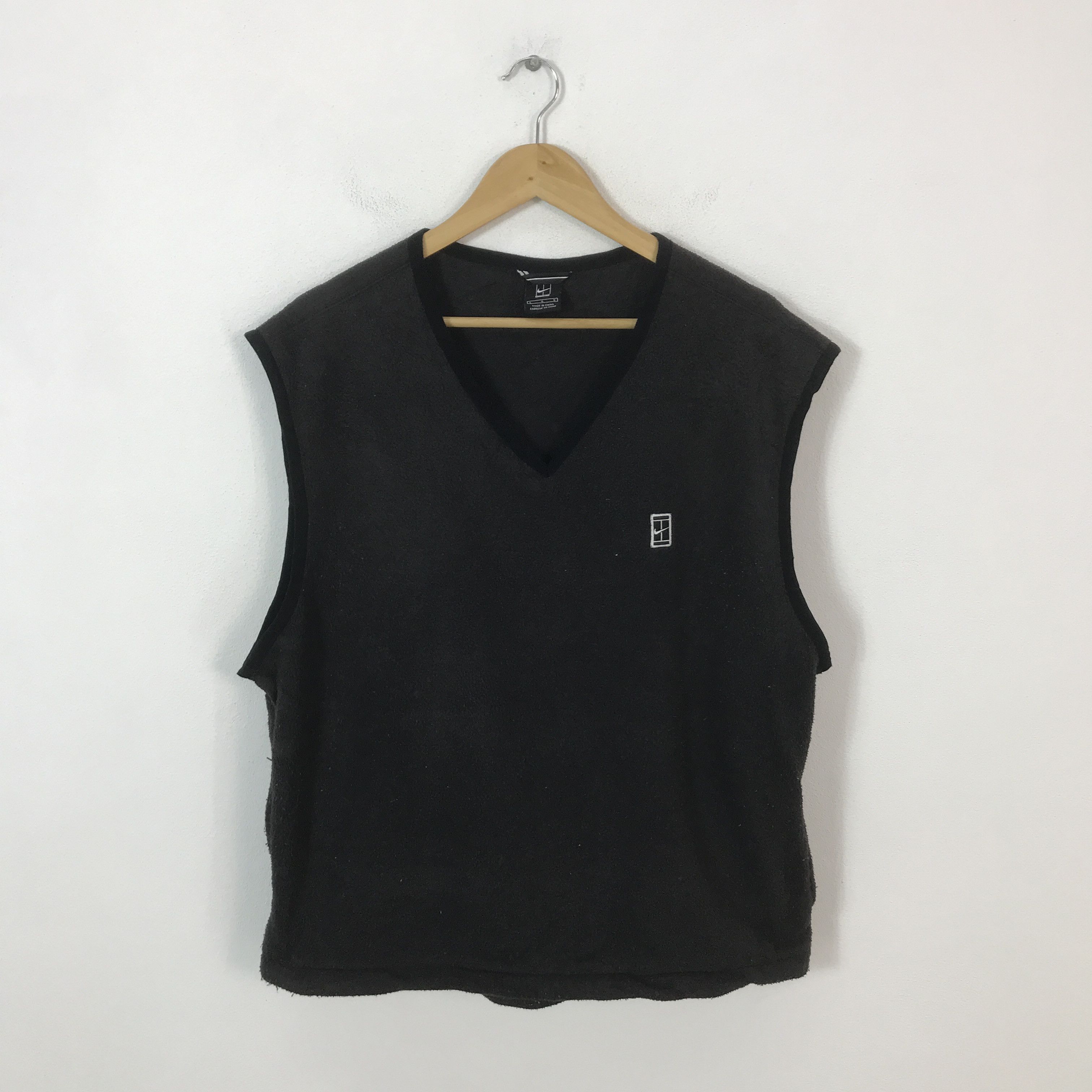 Nike Nike Fleece vest V Net Vest K70B13 Size US L / EU 52-54 / 3 - 1 Thumbnail