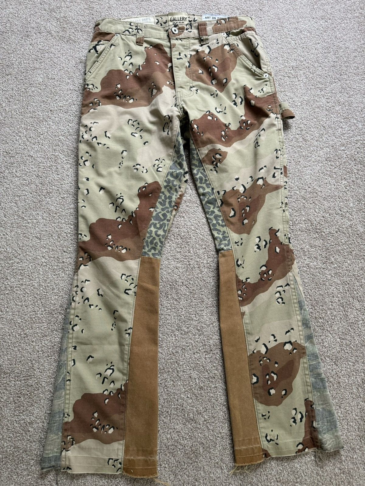 Gallery Dept. Gallery department chocolate chip carpenter flare size 30 |  Grailed