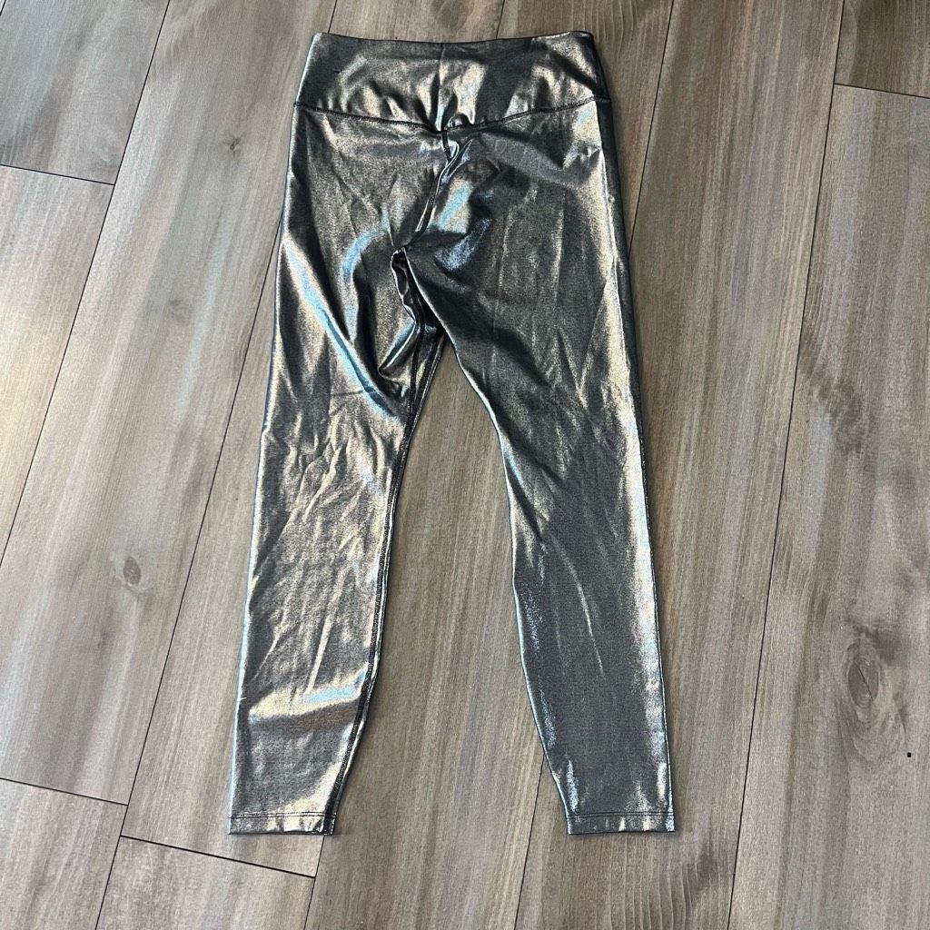 Nike Nike Silver Metallic Athletic Leggings Women Medium Bin A-21 Size 28" / US 6 / IT 42 - 5 Thumbnail