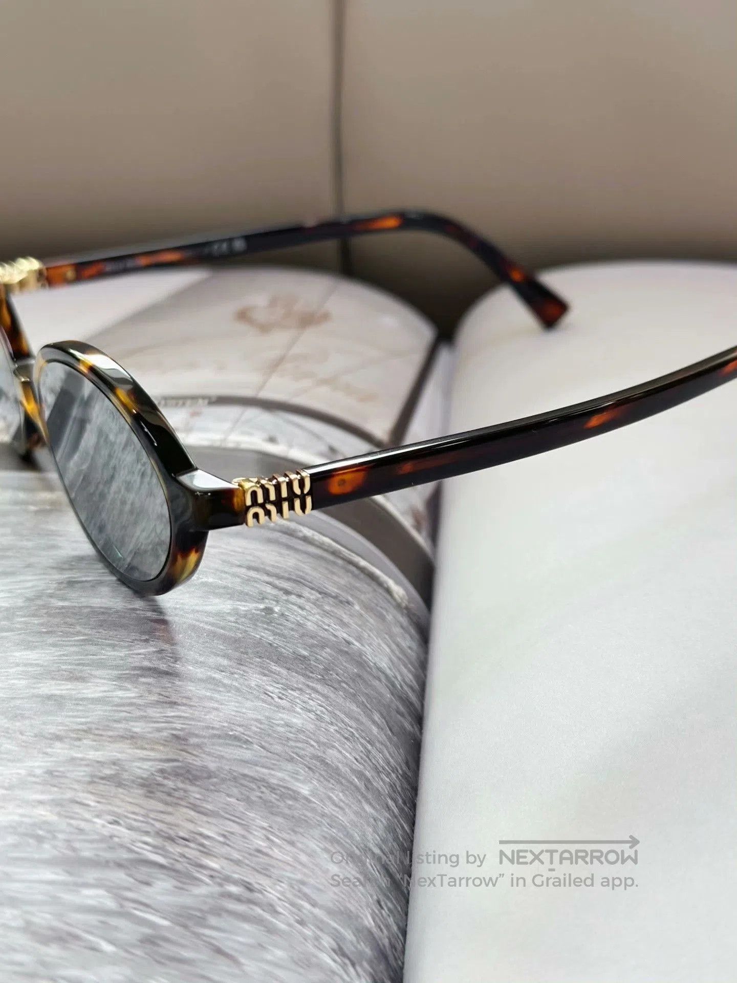 Miu Miu Miu Miu Tortoiseshell Oval Sunglasses. Size ONE SIZE - 6 Thumbnail