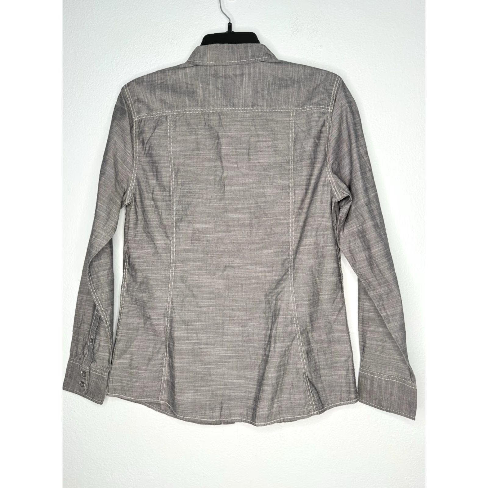Port Authority Port Authority Four Roses Bourbon Shirt Womens S Button-Up Chambray Gray Long Sleeve Embroidered Logo NWT Size S / US 4 / IT 40 - 2 Thumbnail