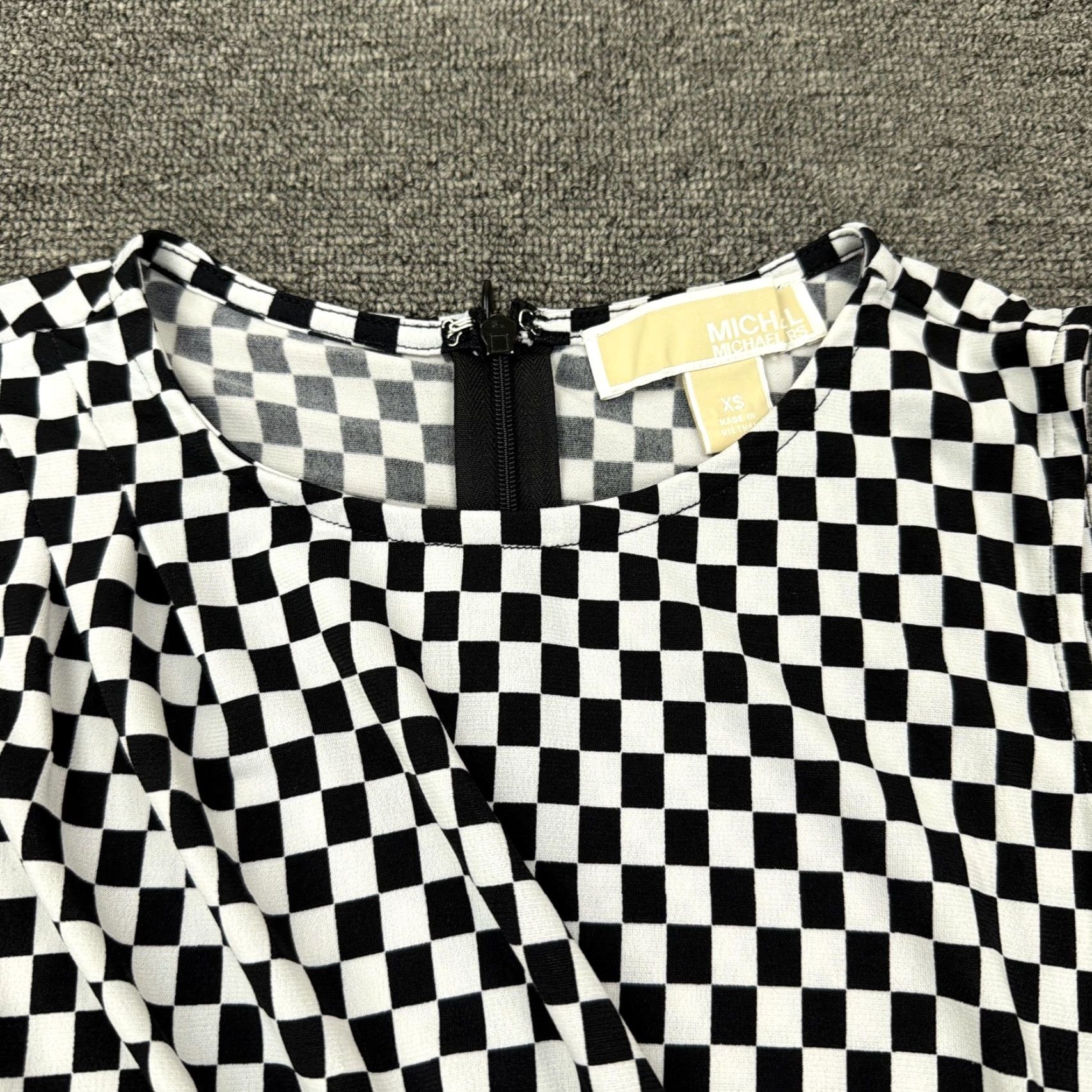 Vintage MICHAEL Michael Kors Dress Womens XS Black Check Sleeveless Sheath Ruched Buckle Size XS / US 0-2 / IT 36-38 - 5 Thumbnail