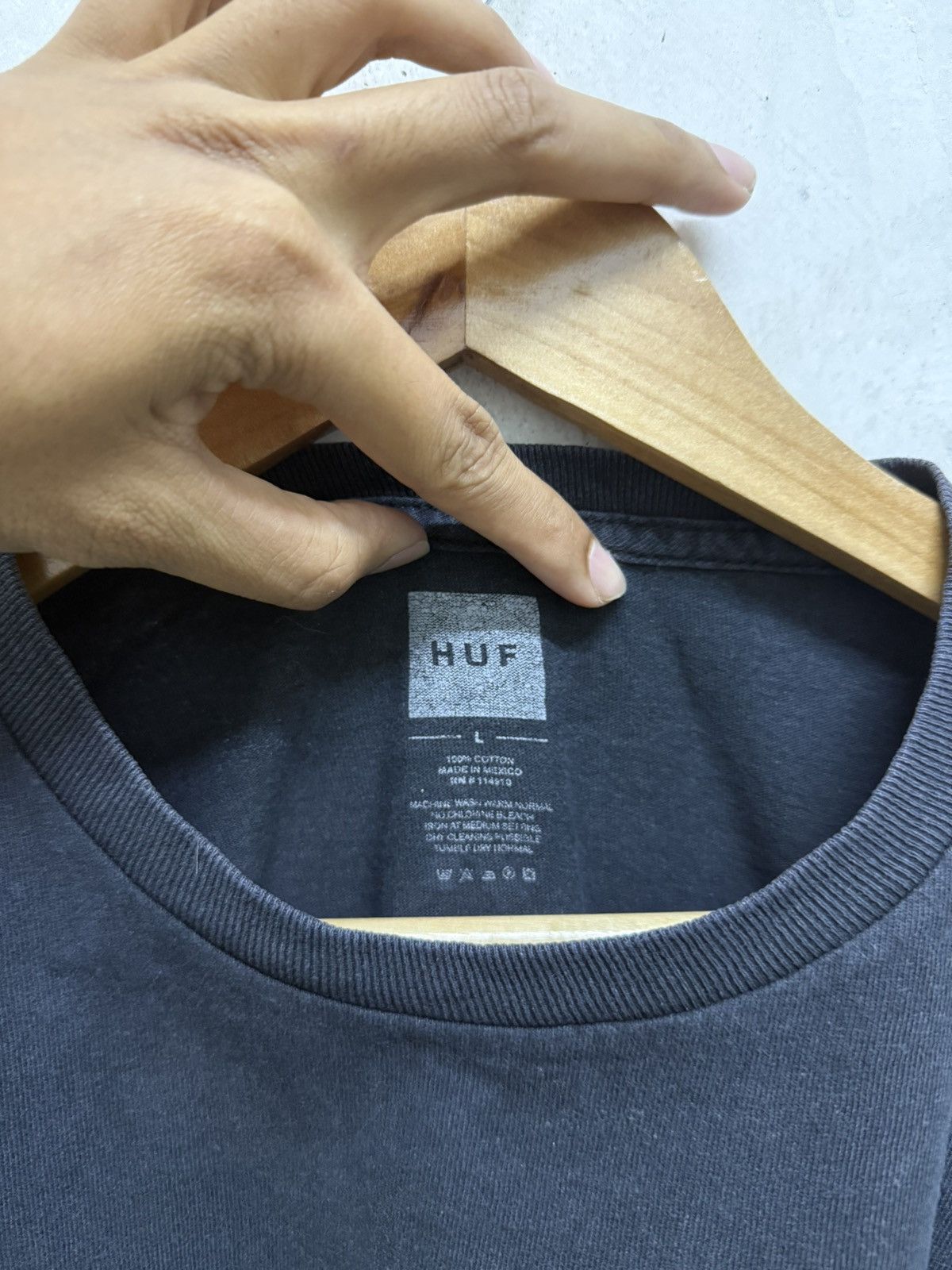 Huf 2000s Distressed Huf Skate Tees Size US L / EU 52-54 / 3 - 7 Thumbnail