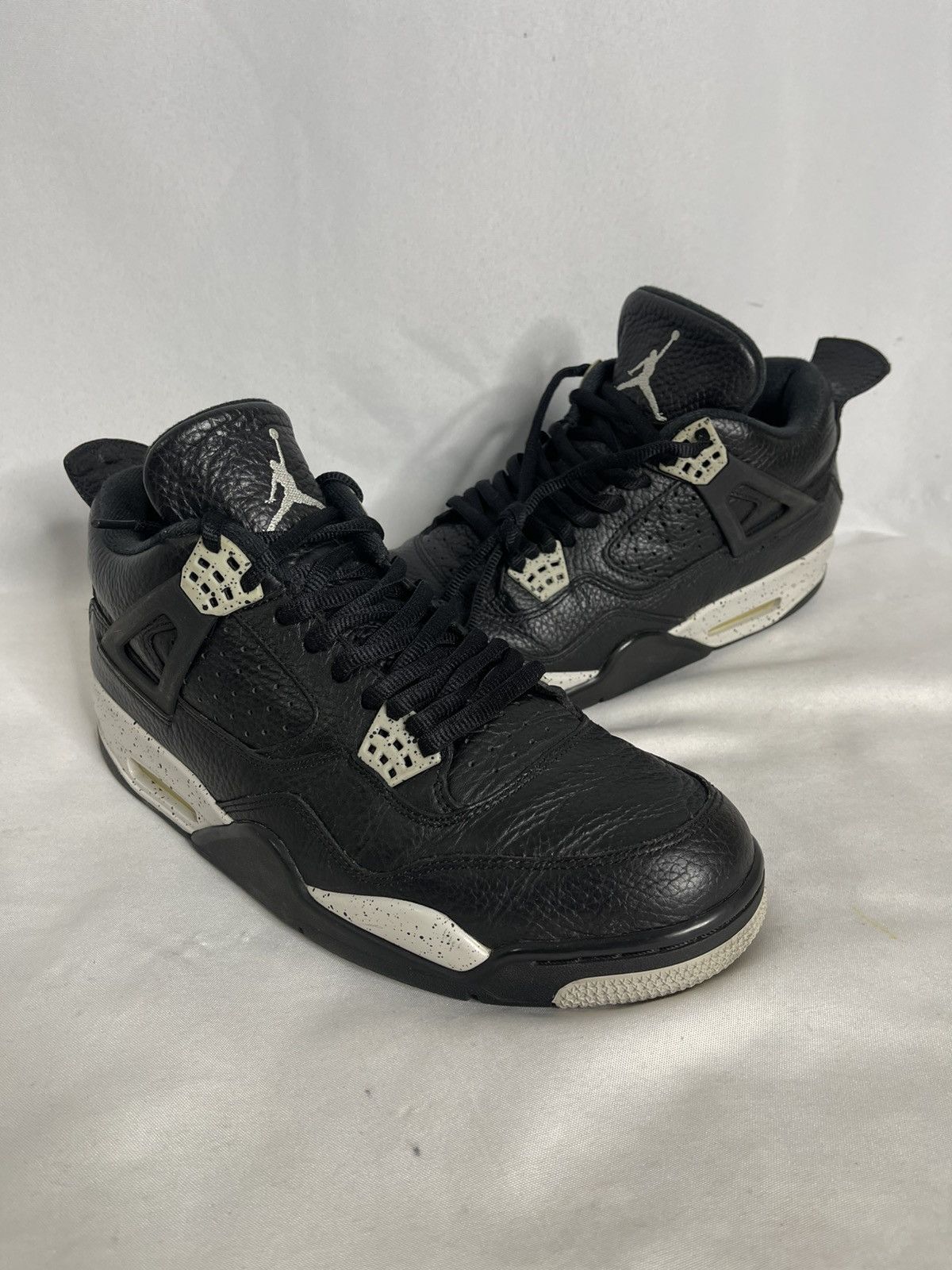 Nike 2015 Nike Air Jordan 4 Retro LS "Oreo" Sneakers (11 Mens) Size US 11 / EU 44 - 4 Thumbnail