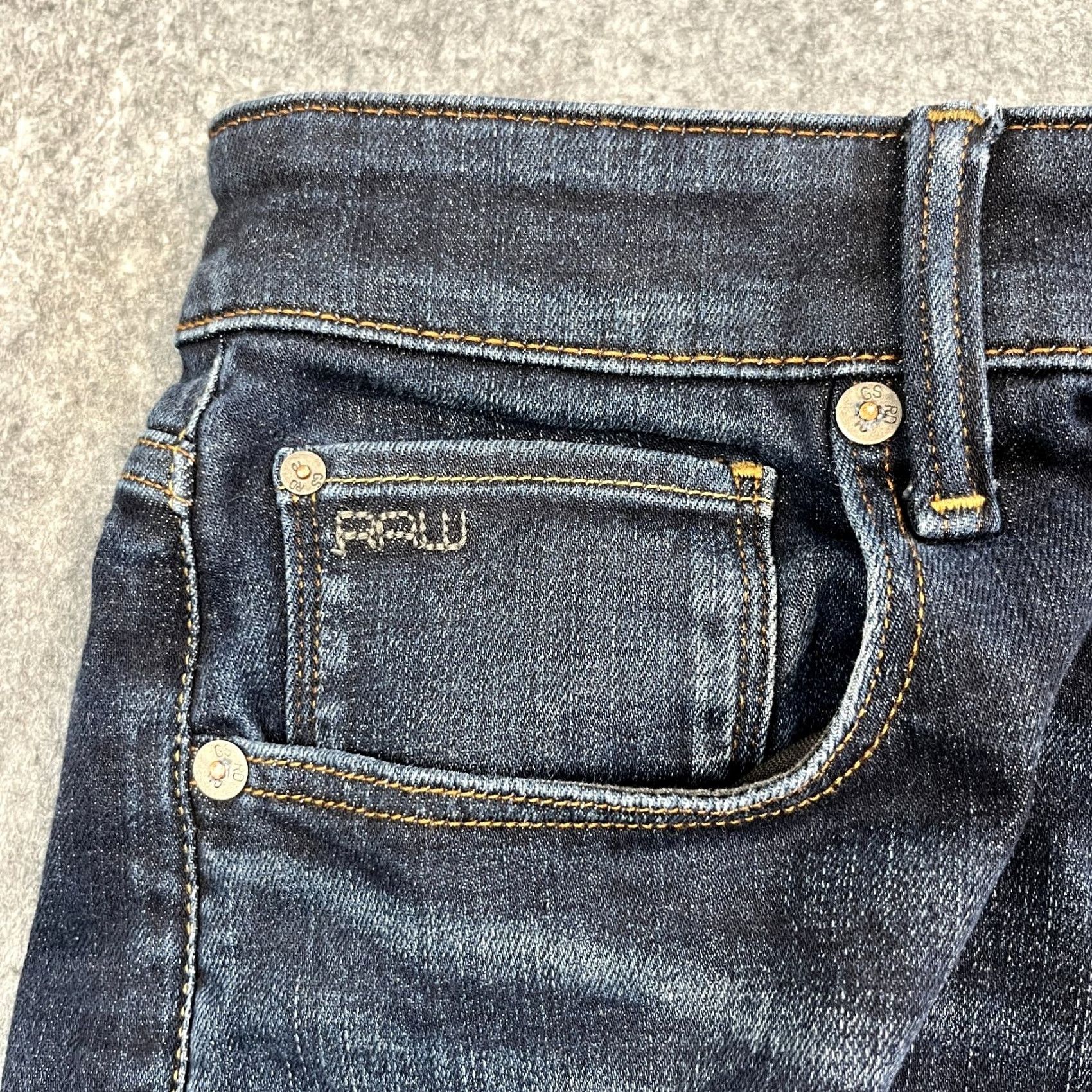 G-Star G-Star Jeans Slim Fit Regular 33 Dark Wash Blue Denim 5-Pocket Tapered Mens Slim 3301 Model 3301 Stretch Cotton Elastan Size US 33 - 7 Thumbnail