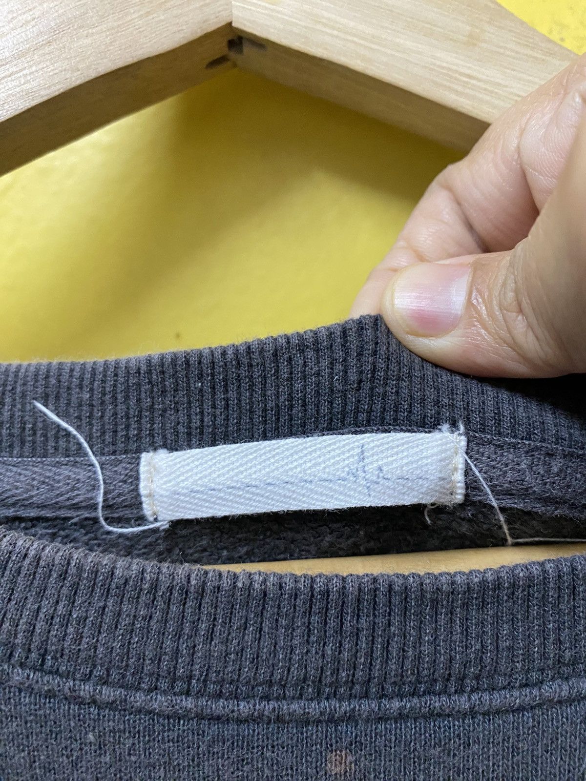 Other The Night Is Long Sweatshirt Crewneck Tee Size US L / EU 52-54 / 3 - 9 Thumbnail