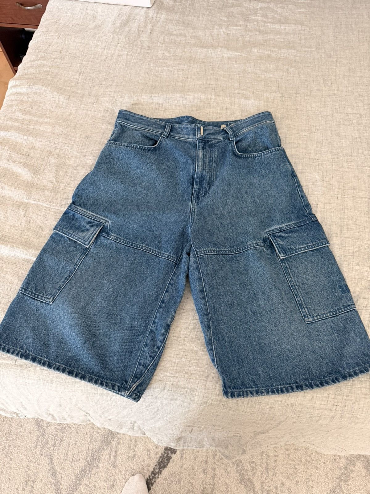 Givenchy Givenchy Denim Shorts Size US 32 / EU 48 - 1 Thumbnail