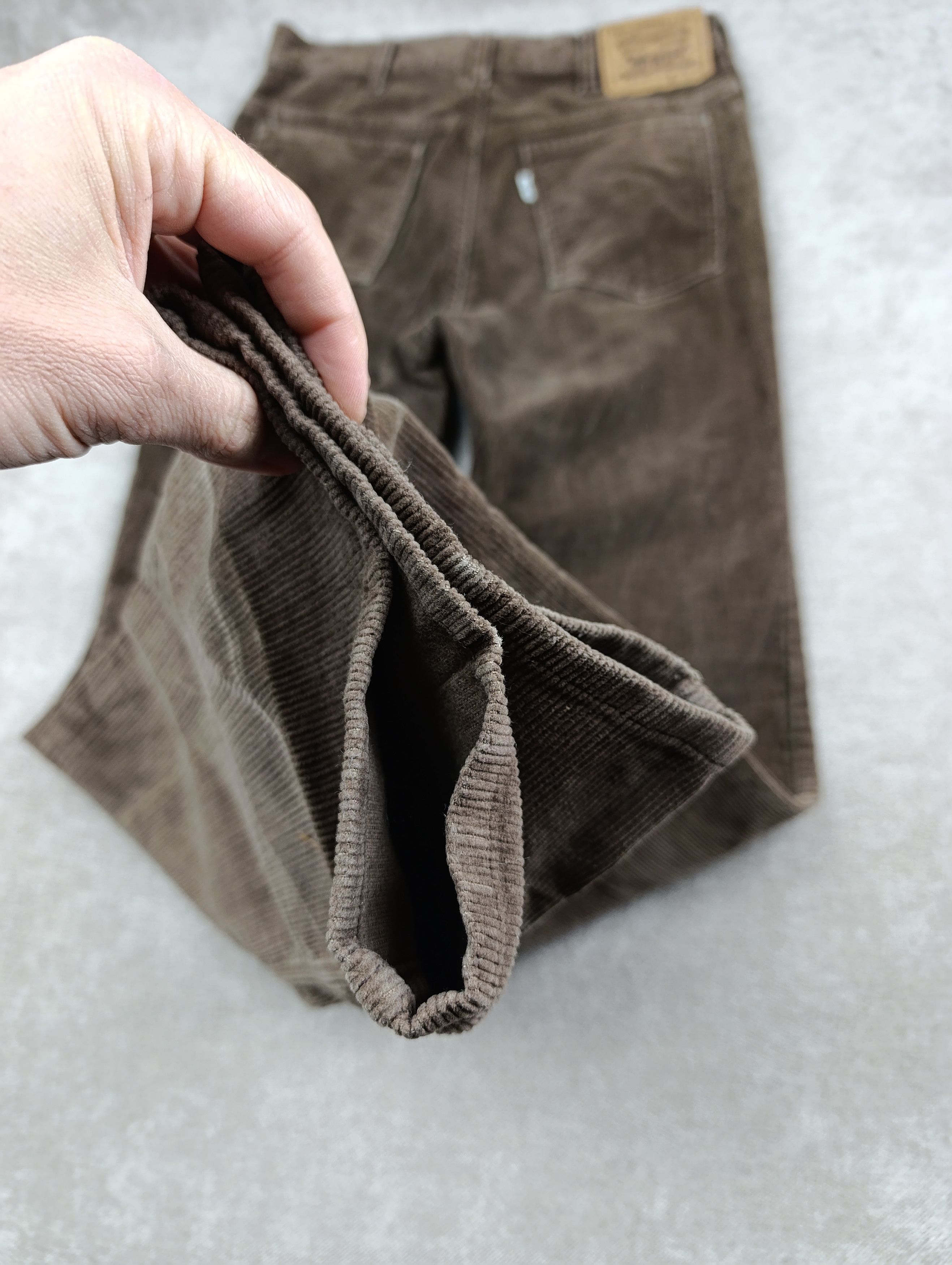 Levi's Vintage Clothing Vintage 70s Levi’s 630 Corduroy Pants Brown Made in France Size US 32 / EU 48 - 5 Thumbnail