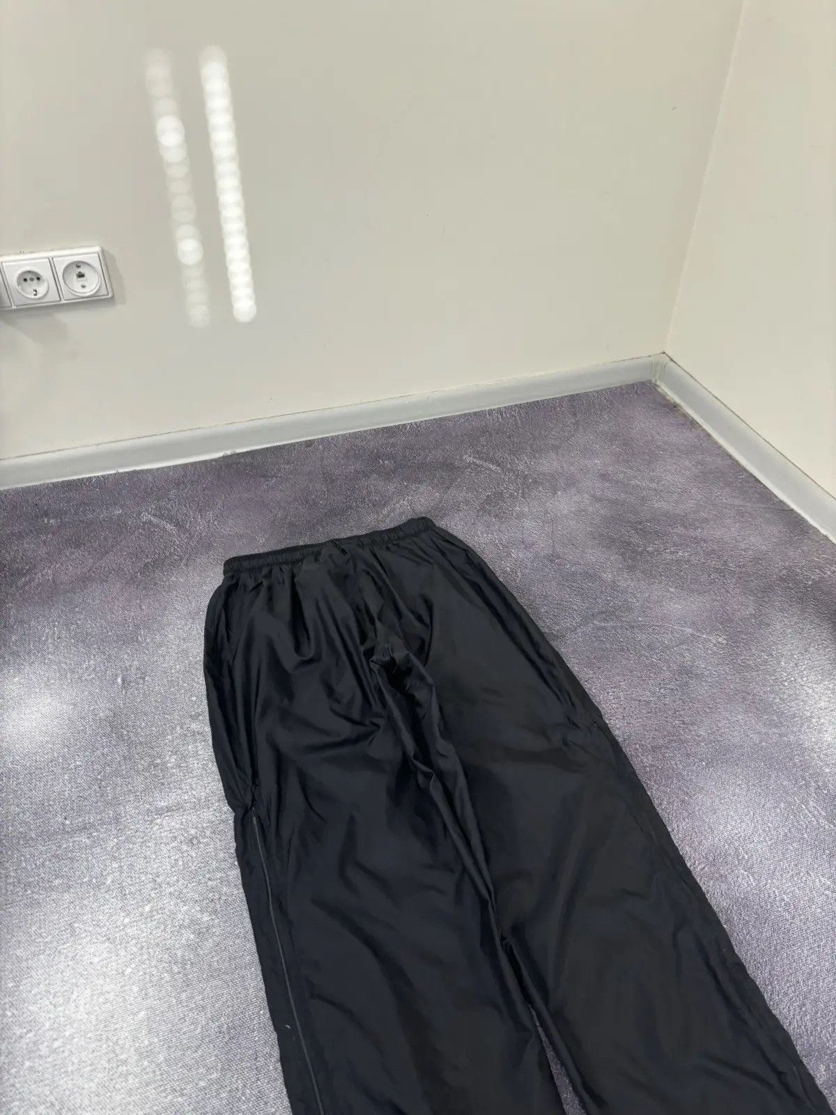 Nike × Vintage Vintage 90s Nike Y2K Drill Side Zip Retro Nylon Track Pants Size US 34 / EU 50 - 13 Thumbnail
