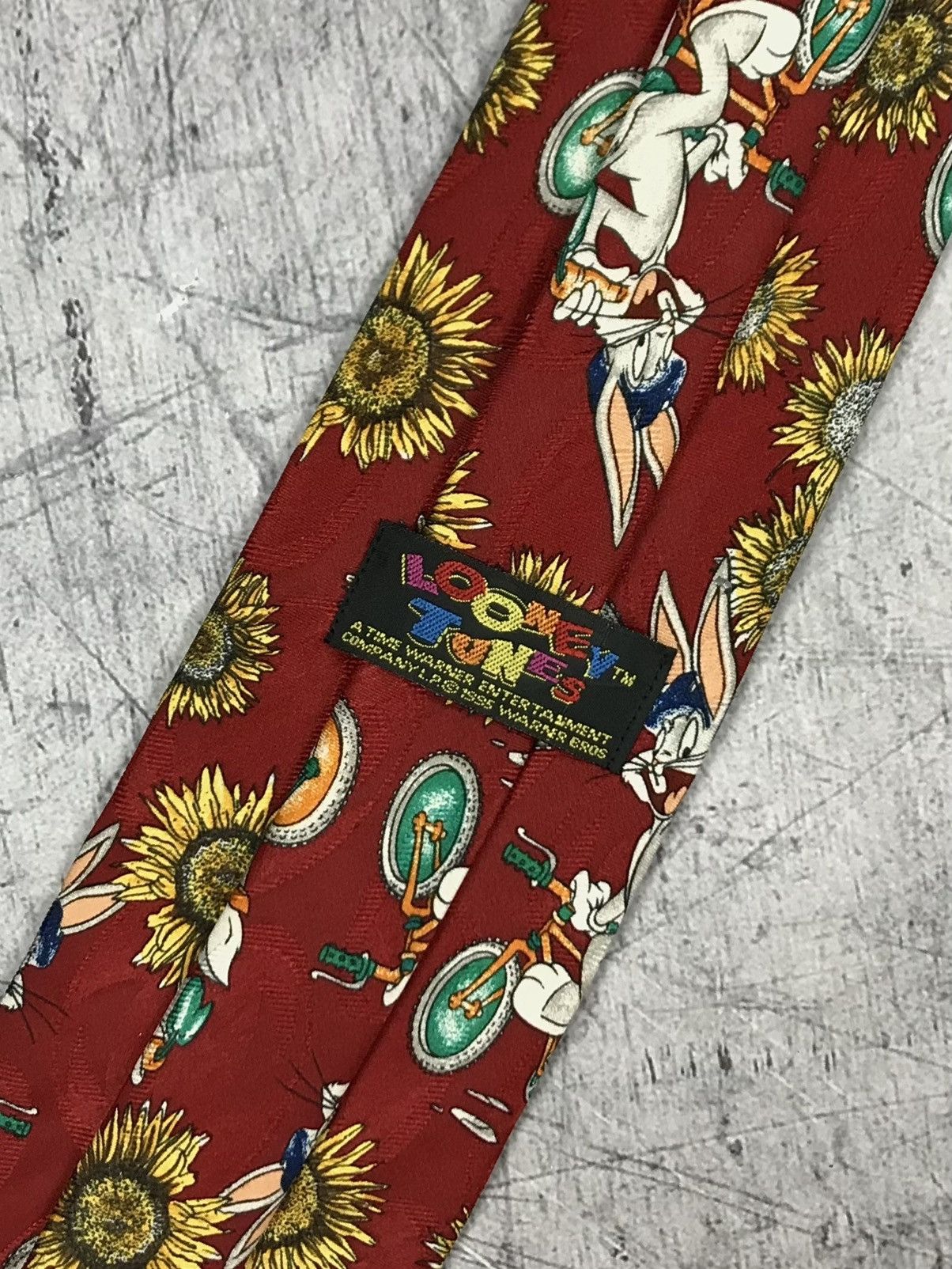 Warner Bros Vintage 1995 Bugs Bunny Looney Tunes Tie Size ONE SIZE - 1 Thumbnail