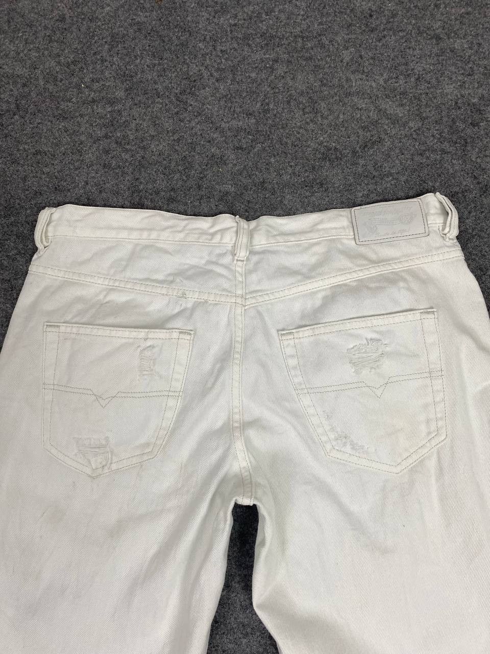 Diesel diesel regular slim straight distressed denim Size US 34 / EU 50 - 3 Thumbnail