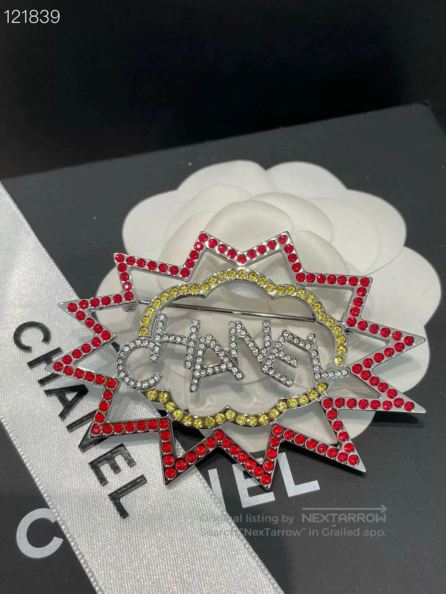 Chanel Chanel Crystal Cloud Brooch. Size ONE SIZE - 2 Thumbnail