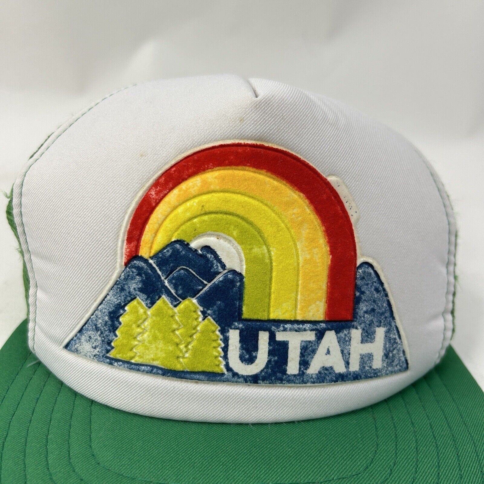 Vintage Vintage “Utah State Rainbow” Snapback Trucker Hat 2024 Size ONE SIZE - 2 Thumbnail