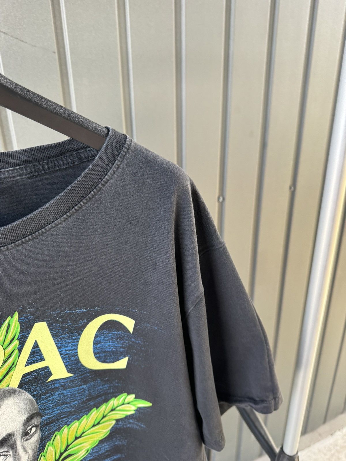 Band Tees × Rap Tees × Vintage Vintage 2 PAC Shakur Marijuana T Shirt Rap tee Size US XL / EU 56 / 4 - 6 Thumbnail
