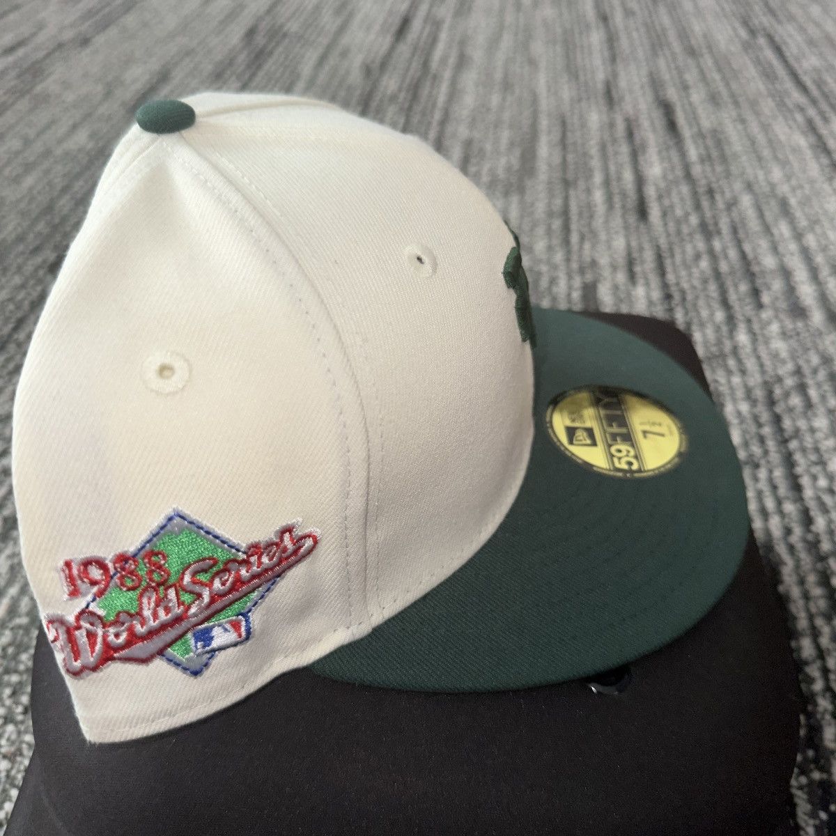 New Era Upside down L.A 59fifty size 7 1/2 **HATCLUB** Size ONE SIZE - 3 Thumbnail