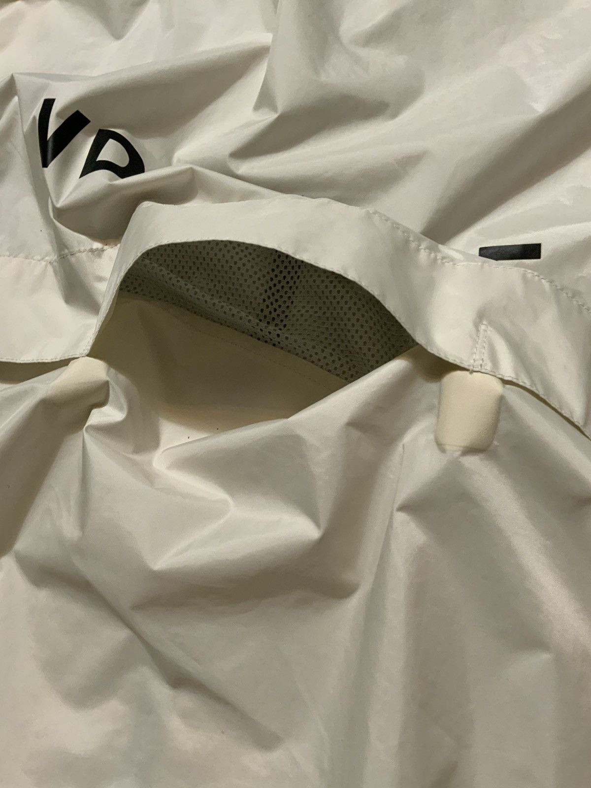 Other Srixon V Day Golf Windbreaker 2PC Set Rain Tracksuit Size US L / EU 52-54 / 3 - 16 Thumbnail
