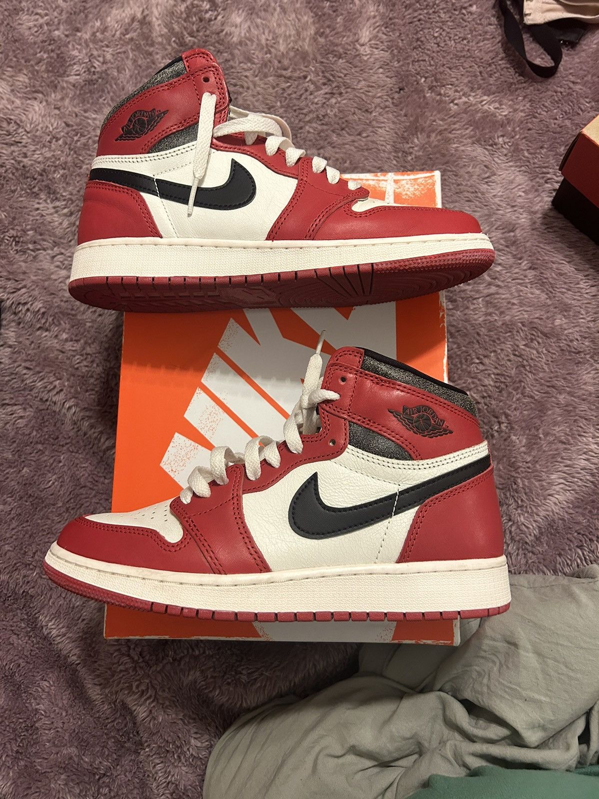 Jordan Brand Jordan 1 Chicago Lost & Found Size US 6.5 / EU 39-40 - 1 Thumbnail