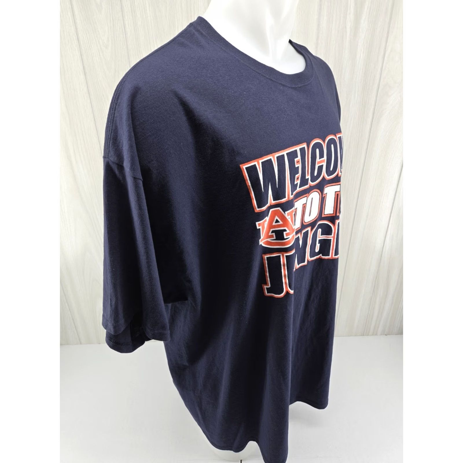 Champion Auburn Tigers Welcome to the Jungle Champion Men's T-Shirt 3XL Blue Short Sleeve Graphic Tee Regular Cotton Size US XXL / EU 58 / 5 - 7 Thumbnail
