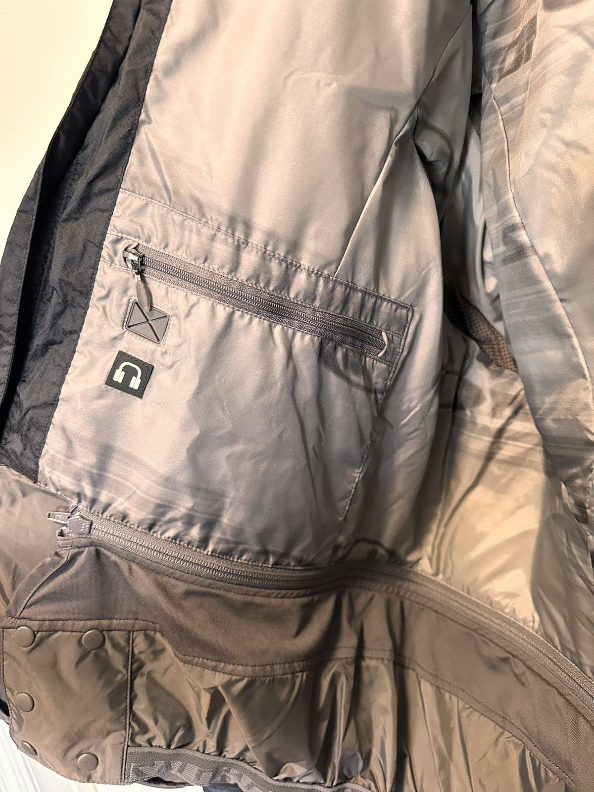 Salomon Salomon corduroy-trimmed down jacket Size US XL / EU 56 / 4 - 7 Thumbnail