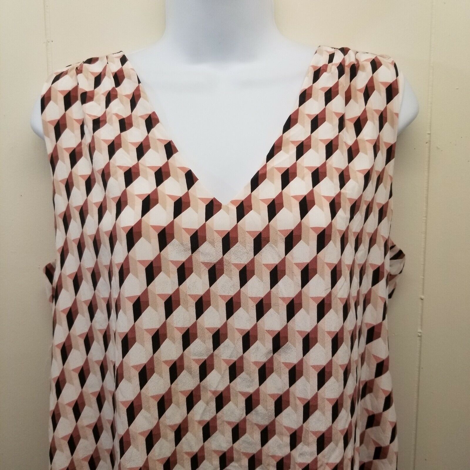 White House Black Market White House Black Market S Silk Shirt Top Lined Hi Low Shell Size S / US 4 / IT 40 - 3 Thumbnail
