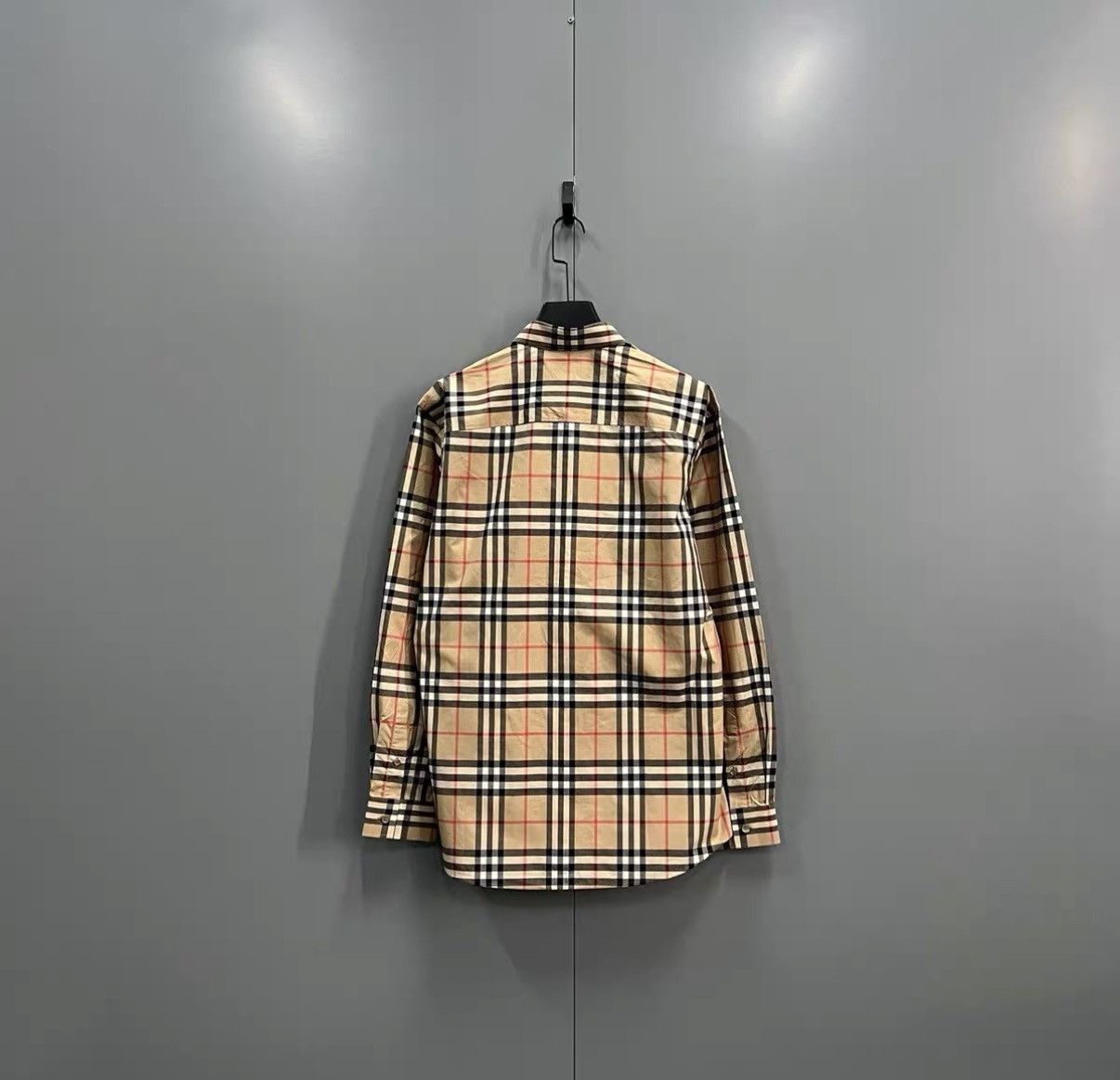 Burberry Burberry Classic Check Long-Sleeve Shirt J41 Size US L / EU 52-54 / 3 - 2 Thumbnail