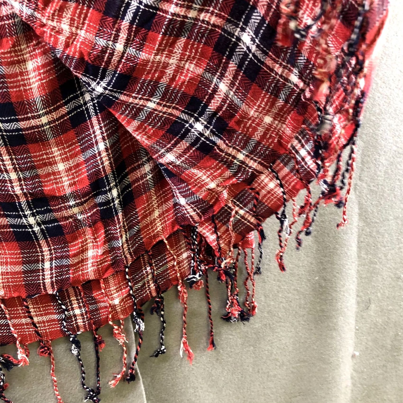Nordstrom Nordstrom Sole Society Scarf Red Plaid Fringe Lightweight Rayon Shawl Womens Size ONE SIZE - 7 Thumbnail