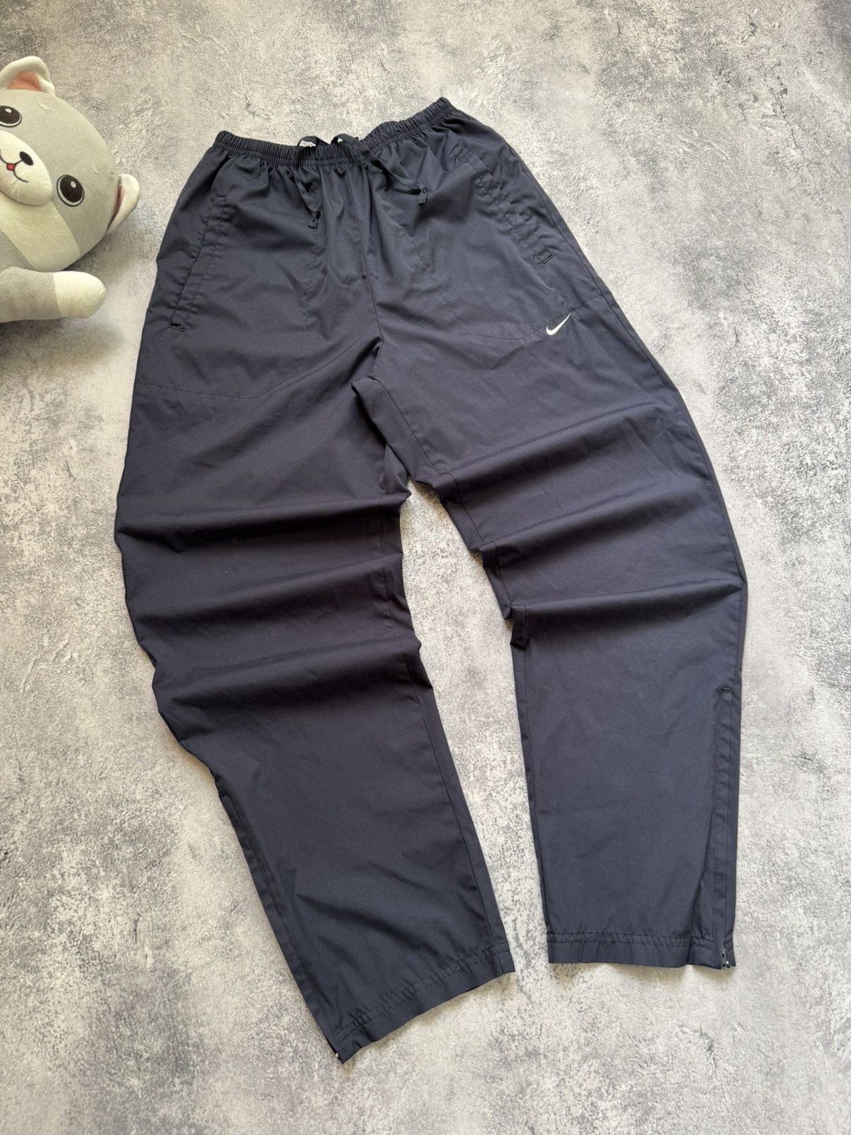 Nike Vintage Nike Sweatpants Size US 30 / EU 46 - 2 Thumbnail