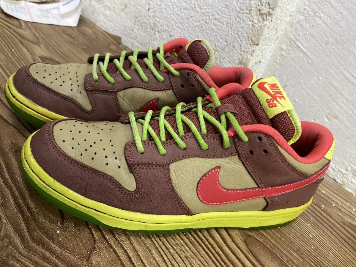 dunk low premium sb toxic sea robin