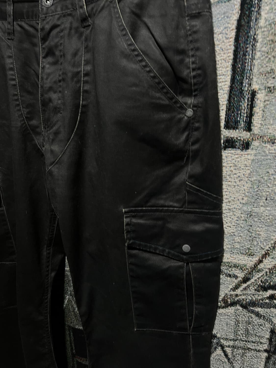 Japanese Brand Moderm Western Cargo Coated Jeans Black Size US 32 / EU 48 - 2 Thumbnail