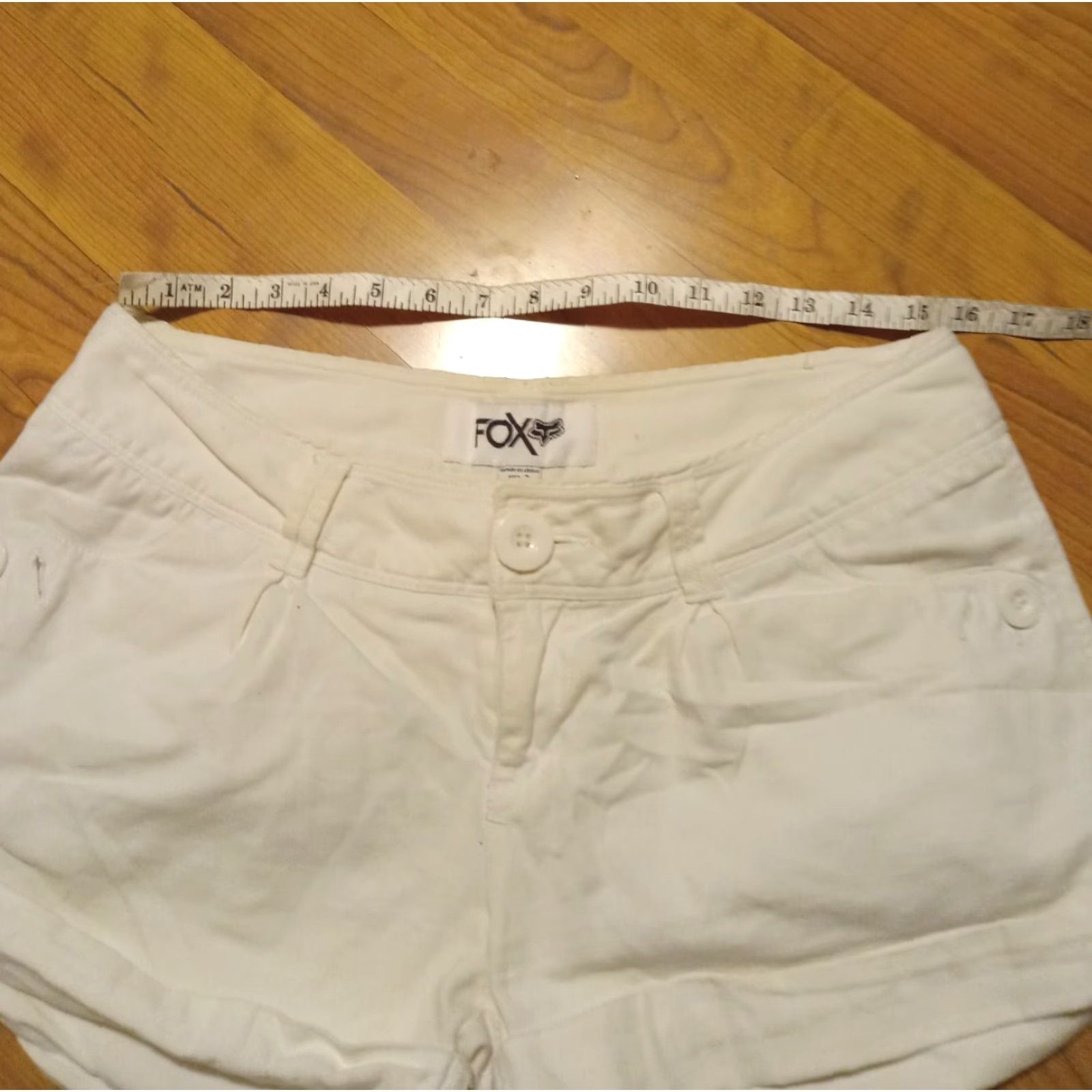 Fox Racing Fox Women's Shorts Size 7 White Cotton Embroidered Logo 5-Pocket Inseam 3" Low Rise Casual Racing Size 28" / US 6 / IT 42 - 5 Thumbnail