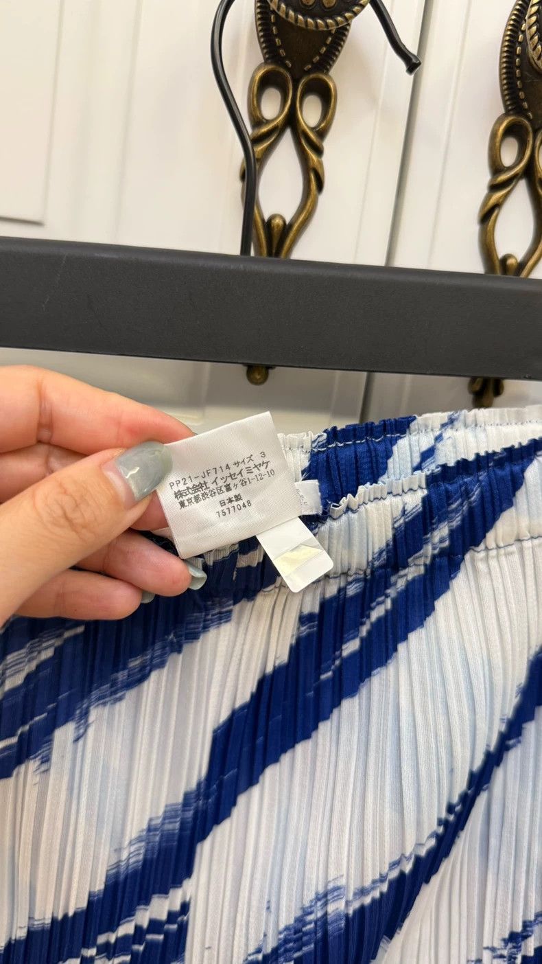 Issey Miyake Issey Miyake size:3 Blue and white wave wide-leg pants Size 31" - 4 Thumbnail