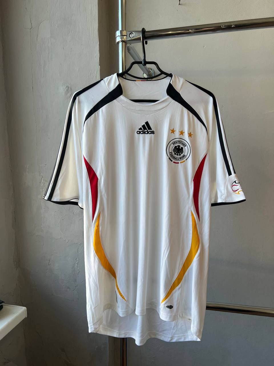 Adidas 2005/06 GERMANY TEAM HOME SOCCER JERSEY FOOTBALL SHIRT SZ L Size US L / EU 52-54 / 3 - 2 Thumbnail