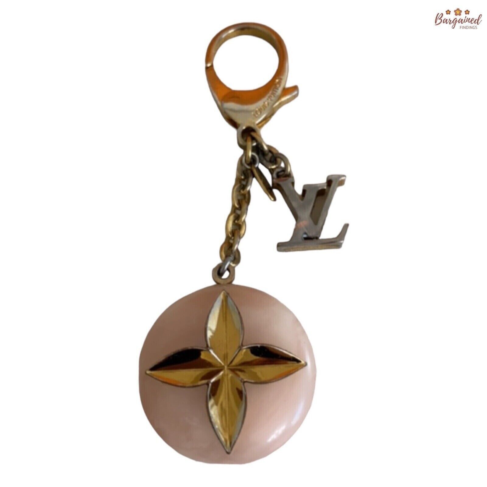 Louis Vuitton LOUIS VUITTON Rose Flower Vellur Key Holder Bag Charm M66977 Size ONE SIZE - 1 Thumbnail