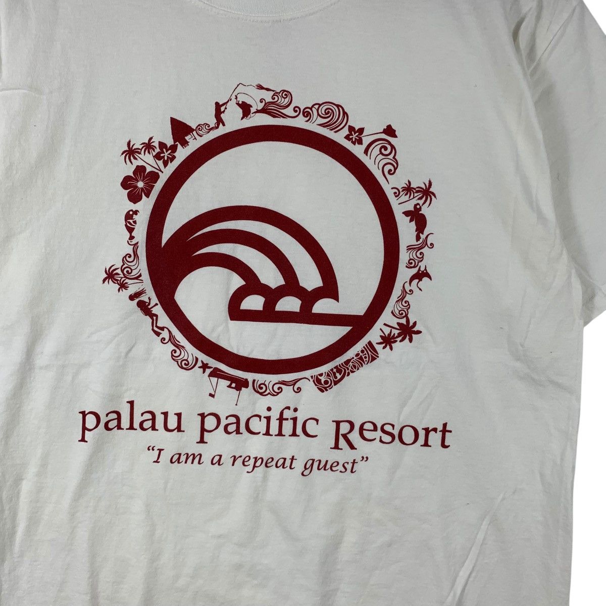 Vintage Vintage PALAU PACIFIC RESORT I Am A Repeat Guest Tee Shirt Size US M / EU 48-50 / 2 - 4 Thumbnail