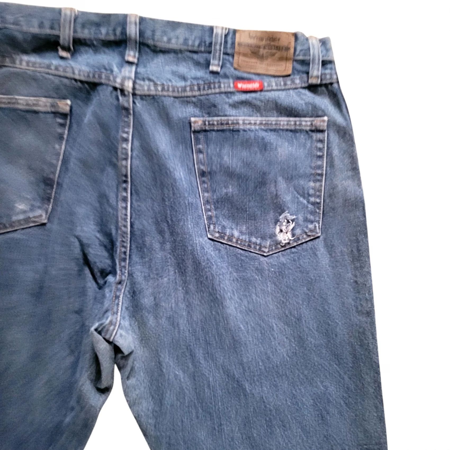 Wrangler Wrangler Men's Regular Fit Light Blue Jeans Size 38x32 Pre-Owned Minor Distress Size US 32 / EU 48 - 3 Thumbnail