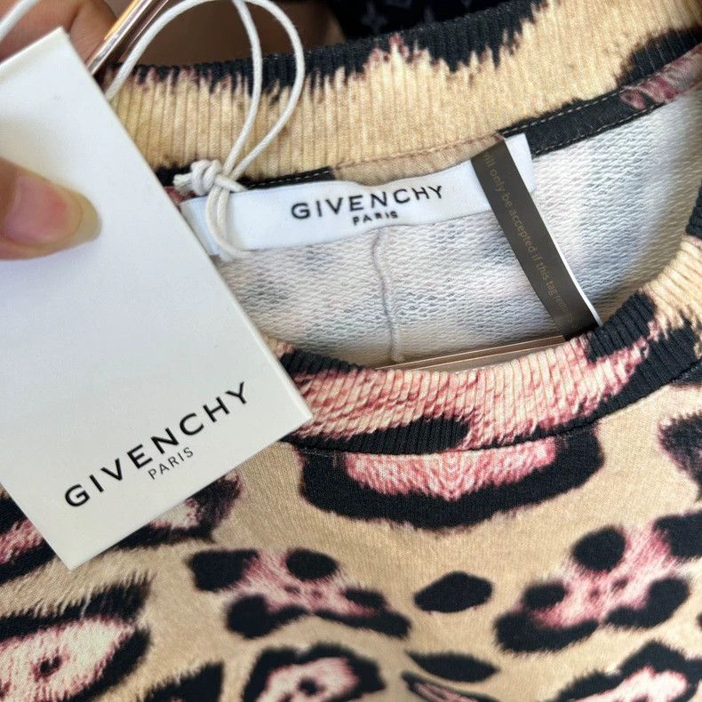 Givenchy Givenchy Leopard Print Sweatshirt / Long Sleeve, Size M, I Size US M / EU 48-50 / 2 - 3 Thumbnail