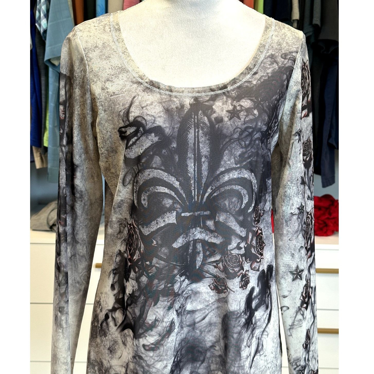 Rock & Republic Rock & Republic Women's Fleur De Lis Gray Graphic Mesh Top M Size M / US 6-8 / IT 42-44 - 2 Thumbnail