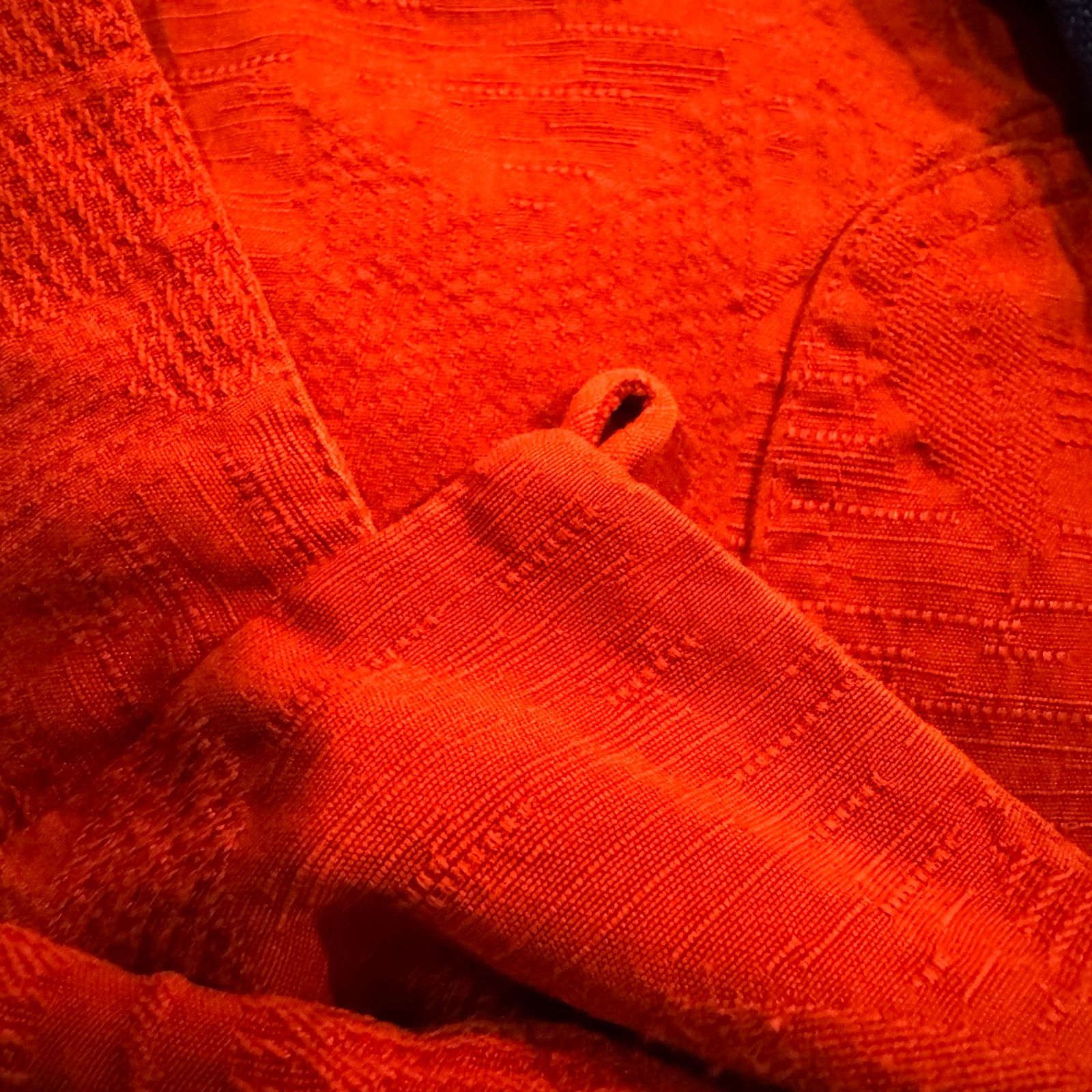 Tommy Bahama Tommy Bahama Men's Red 100% Silk camp loop collar shirt XL Size US XL / EU 56 / 4 - 8 Thumbnail