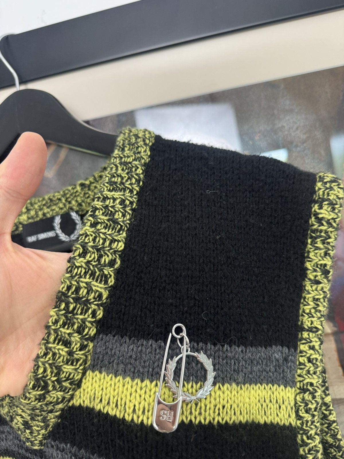 Raf Simons Raf Simons X Fred Perry knitted vest rare designer black Size US M / EU 48-50 / 2 - 4 Thumbnail