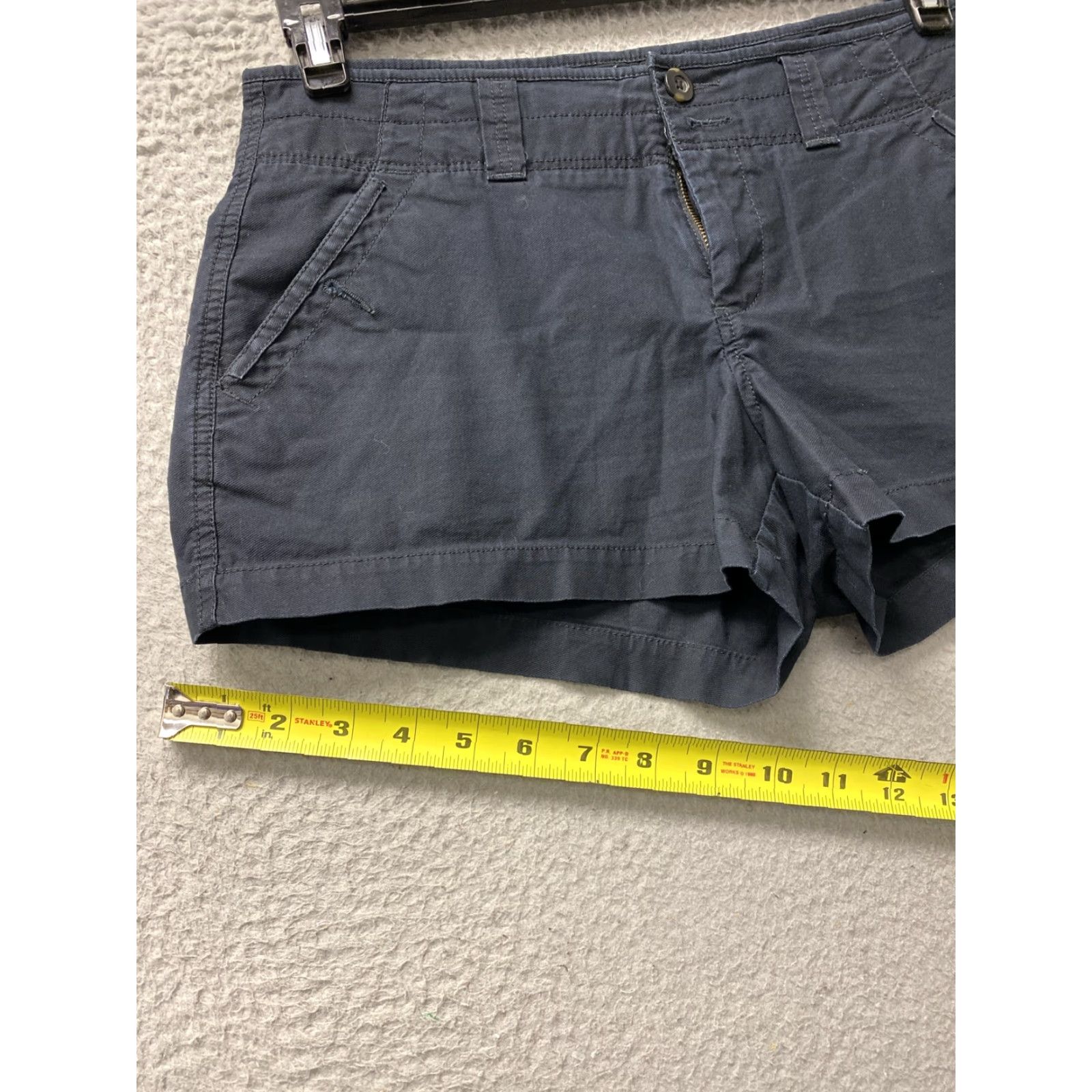 Old Navy Old Navy Women's Black Shorts Flat Front Mid Rise 4 /3-Inch Inseam Casual Summer Style Size 27" / US 4 / IT 40 - 5 Thumbnail