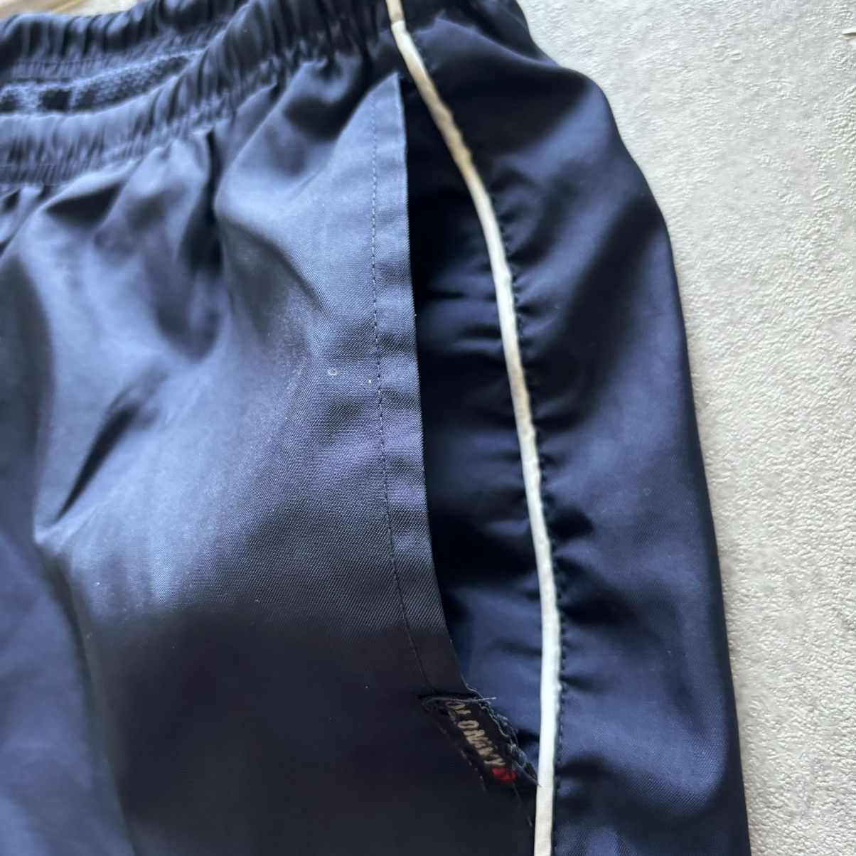 Old Navy Y2k navy old navy track pants Size US 32 / EU 48 - 3 Thumbnail