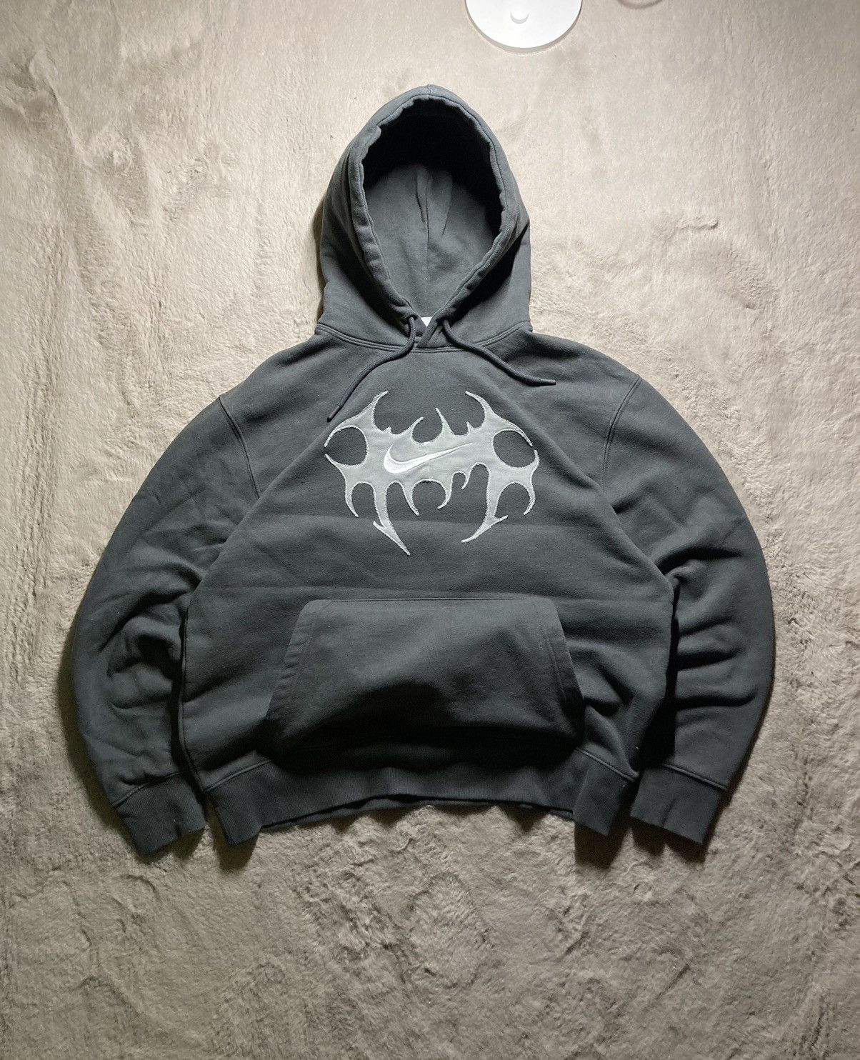 Nike × Vintage ⛩️nike hoodie custom fleece vintage y2k center big logo Size US L / EU 52-54 / 3 - 2 Thumbnail