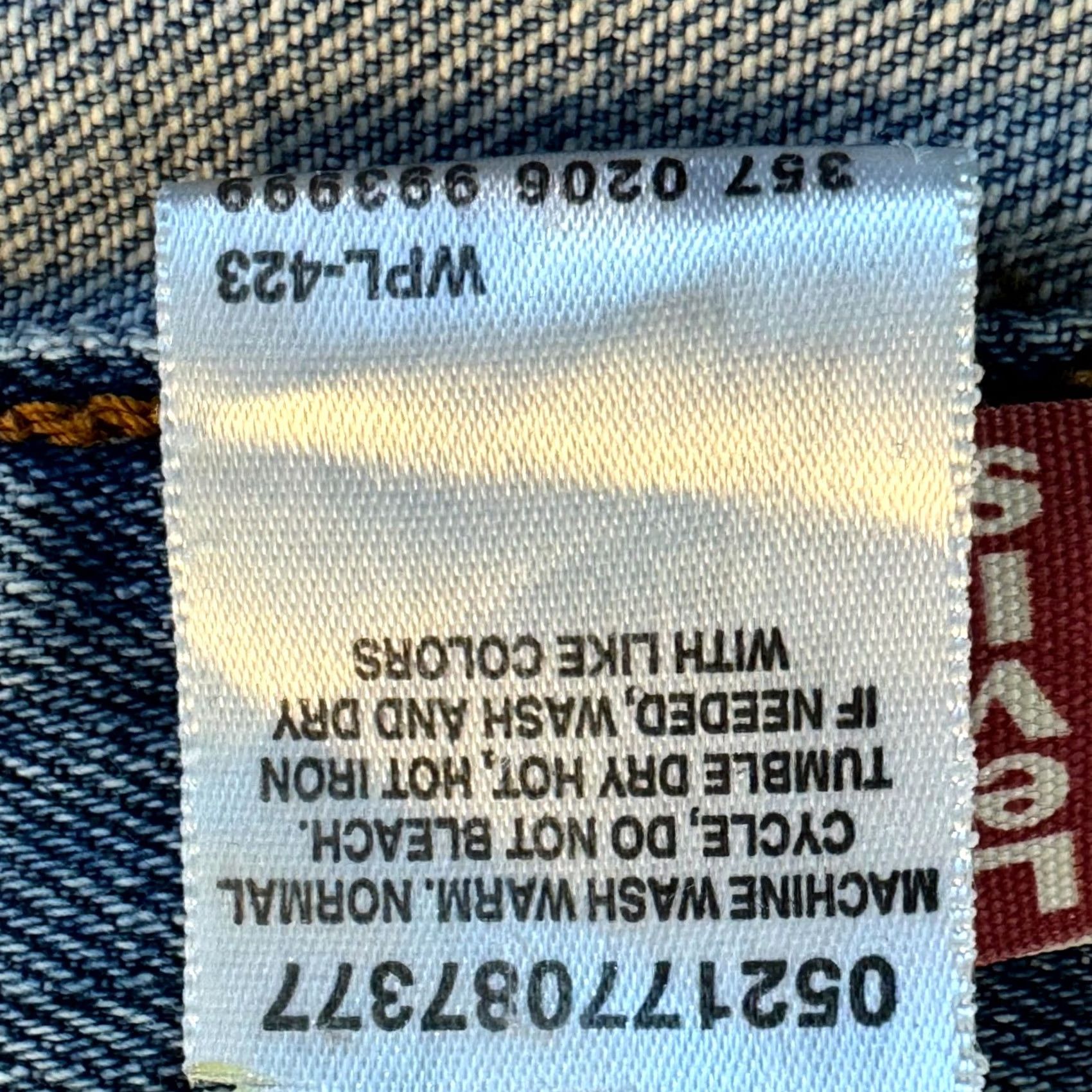 Levi's VINTAGE Levis 505 Jeans Mens 40x30 Blue Denim Regular Fit Straight Leg Classic Size US 40 / EU 56 - 5 Thumbnail