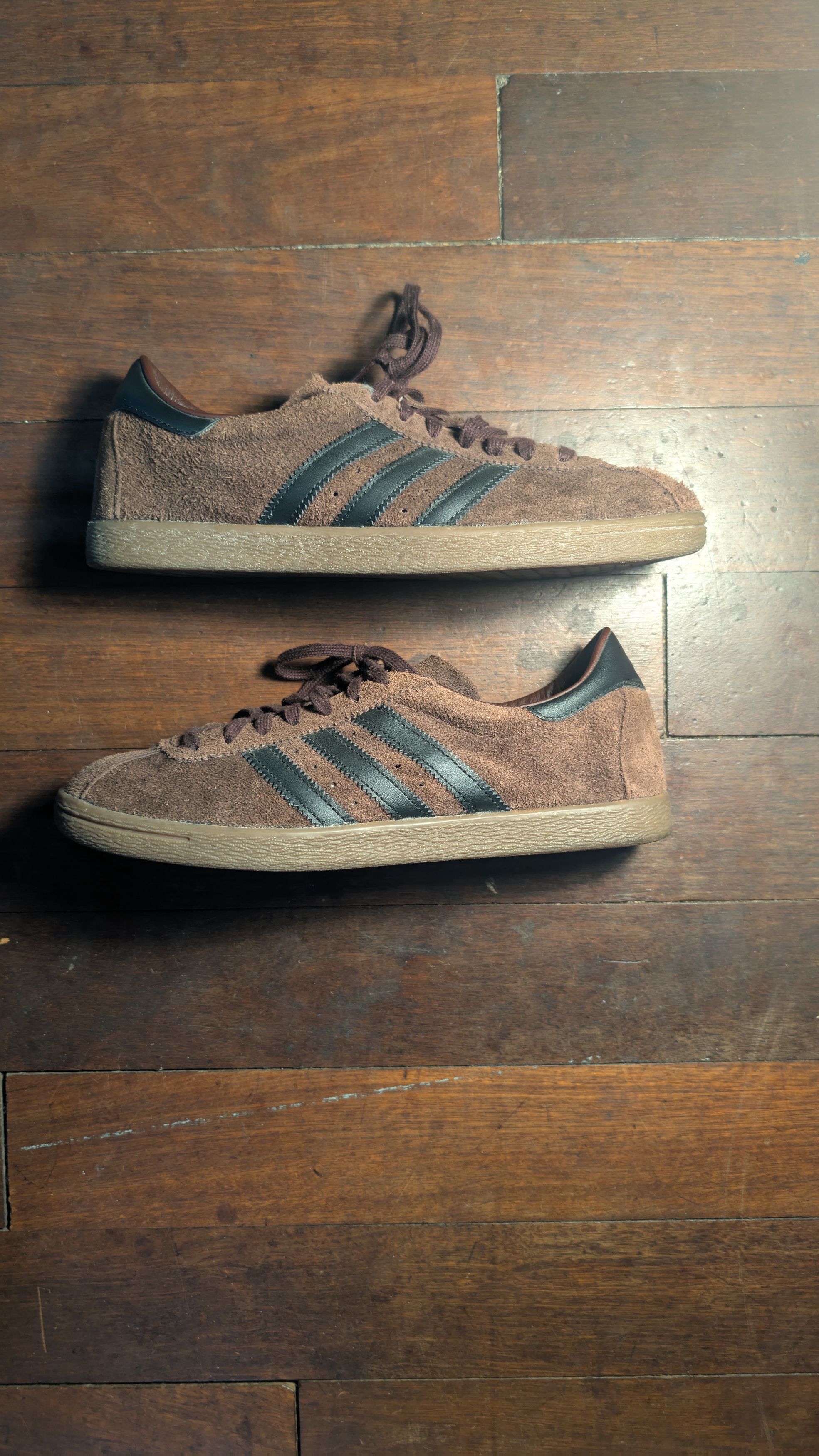 Adidas 2021 Tobacco 'Red Night' Rare Trainers UK 8 Size US 8.5 / EU 41-42 - 1 Thumbnail